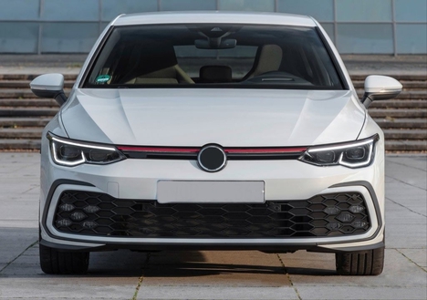 VOLKSWAGEN GOLF 8 IÇIN UYUMLU GTI ON TAMPON VE PANJUR SETI